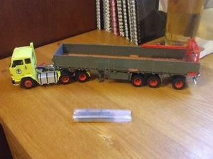WSI Haukes Transport Volvo F88 6x2 Tag & Classic 3 Axle Brick Trailer, 1:50, New - Picture 1 of 6
