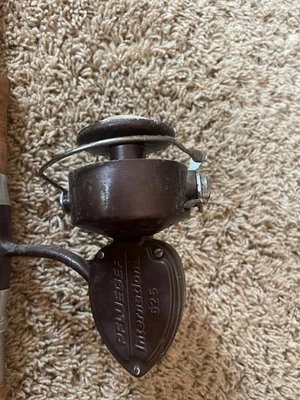 combo de vara de pesca e molinete usado - Imagem 1 de 3