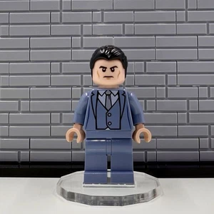 Lego Bruce Wayne Sand Blue Suit Minifigure Super Heroes Batman sh0026 - Picture 1 of 4