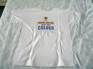 FOSTERS ' THE AMBER NECTAR JUST GOT COLDER ' T SHIRT SIZED S - UNUSED OLD STOCK - Picture 1 of 5