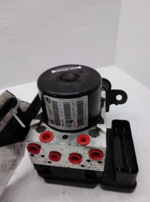 Jeep Grand Cherokee 2009-2010 ABS bomba actuador freno antibloqueo  Foto 1 de 2