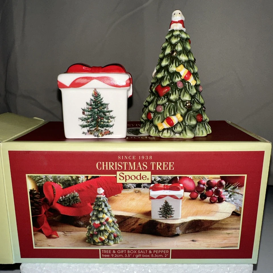 Spode Christmas Tree Salt and Pepper Set (1581784)