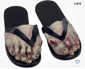 Zombie Füße Slipper hässliche Füße Sandalen Walking Dead Gr. Med - Bild 1 von 2