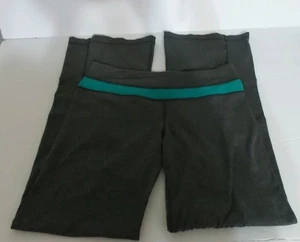 Lululemon Yoga pant, heather grey green trim Reversible Size 8 - Picture 1 of 3