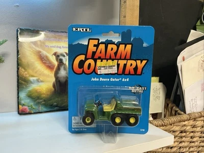 John Deere 6x4 Gator Utility Vehicle By Ertl 1/64 Scale 1997 New T10 - Image 1 of 2