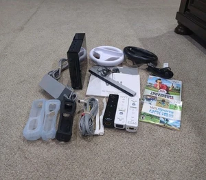 Nintendo Wii RVL-001 Black GameCube Compatible Console Bundle w/ Wii Sports Etc - Picture 1 of 19