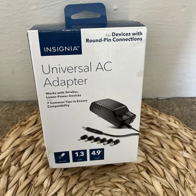 Insignia NSPWLC593 Slim Universal AC Power Adapter with 7 tips new in box - Image 1 of 4