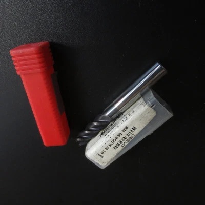 Accupro 粗加工和精加工端铣刀:1/2 英寸 4 长笛实心硬质合金 42528067 — 第 1/2 张图片