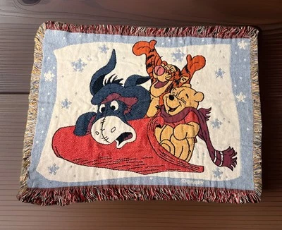Winnie The Pooh Throw Crib Blanket  - Imagem 1 de 2
