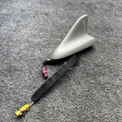 14 2014 Cadillac CTS OEM montado en techo aleta de tiburón antena dorada (H23) 22956613 Foto 1 de 4