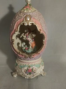 Victorian Pegasus Lavender Pedestal Egg Music Box Plays The Entertainer 8in. - Picture 1 of 4