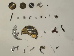 Venus 188 - 25 Ricambi Assortiti Spare Parts Used Great Condition - Picture 1 of 1