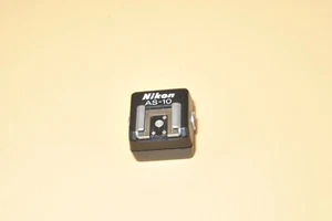 Nikon AS-10 TTL Multi-Flash Adapter - Picture 1 of 10