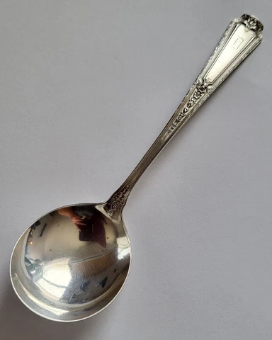 1924 Sterling Silver Towle Round Bowl Gumbo Soup Spoon - Louis XIV Pattern Cover