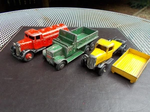 THREE VINTAGE DINKY TRUCKS *FOR PARTS OR RESTORATION* - Picture 1 of 13