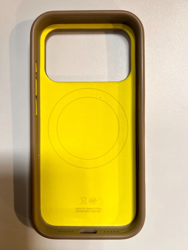 iPhone 17 Pro Beats Rugged Case With MagSafe And Camera Control Grey/Highlighter - Image 1 of 4