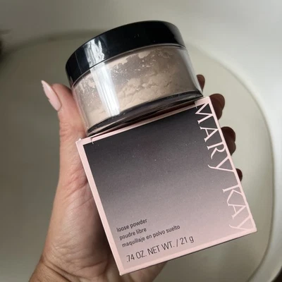 Mary Kay Mineral Powder Foundation  **IVORY 1**  040984 Discontinued NEW IN BOX - Image 1 of 2