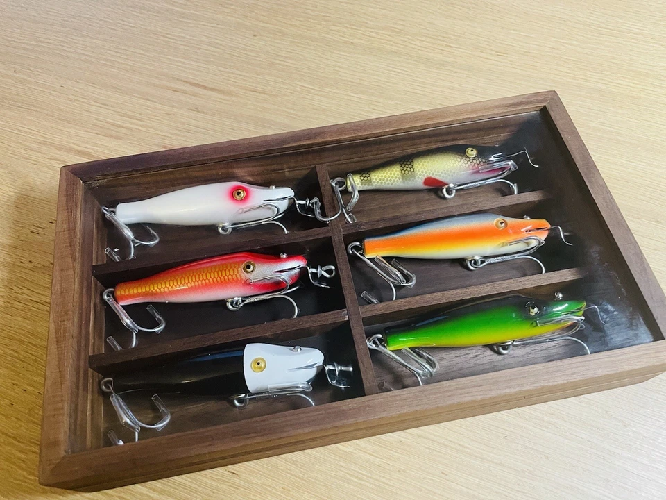 THE CREEK CHUB PIKE MINNOW BAIT 900 series, REPLICA, Handmade walnut box - Image 1 of 4