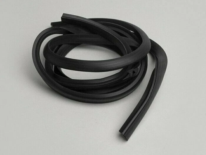 Vespa PX 125 - 200 de 1984 - Par Tamaño Genuino Panel Lateral Gomas 16mm también LML Foto 1 de 1