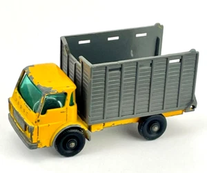 Matchbox No. 37 camión de ganado hecho en Inglaterra por Lesney sin ganado sin rampa - Imagen 1 de 8
