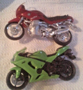 NEW RAY KAWASAKI NINJA SPORT BIKE MOTORCYCLE & Maisto BMW R1 100 RS - Picture 1 of 7