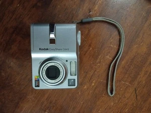 🔥Kodak EasyShare C643 Digital Camera 6.1MP 3x Optical Zoom 🔥 PARTS ONLY - Picture 1 of 4