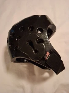 Champion Youth Martial Arts Sparing Helmet Size Small - Picture 1 of 5