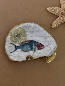 Fish Trinket Dish, Jewelry Holder Oyster Shell Decoupage Art Coastal Decor - Bild 1 von 10