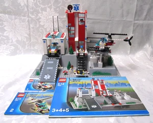 VINTAGE LEGO CITY 7892 HOSPITAL 2006 RETIRED USED - Picture 1 of 21