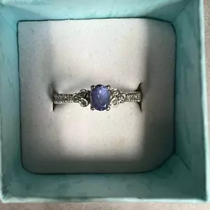 14kt white gold oval tanzanite ring with diamonds size 7 - Picture 1 of 6