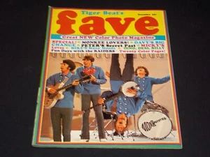 1967 DECEMBER FAVE MAGAZINE - THE MONKEES FRONT COVER - TEEN STARS - L 5438 - Picture 1 of 3