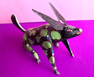Hand Carved & Painted Wood Alebrijes Rabbit Sculpture - Imagen 1 de 12