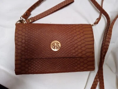 Sasha New York  Brown Vegan Alligator Three Way-Wallet, Wristlet, Cross Purse - Image 1 of 4