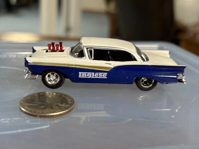 Ford Fairlane 1957 inglês M2 Machines - Imagem 1 de 4