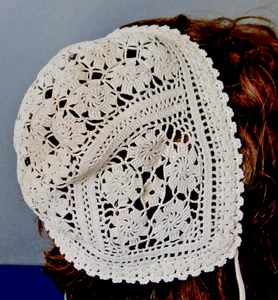 Antique Beanie Cotton off-White Choose Hook Early Twentieth Folk Theatre N 251 - Picture 1 of 5