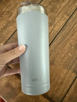 Vaso aislado al vacío de acero inoxidable Ello Beacon 24 oz - sin BPA, sin sudor Foto 1 de 4