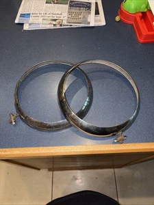 Vintage Chrome Unbranded Headlight Trim Rings No Screw Holes Mounts With A Clip - Picture 1 of 6