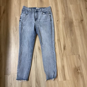 Kensie Jeans Womens 14/32 Light Wash High Rise Skinny Distressed Denim - Picture 1 of 6