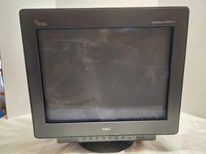 NEC FE991SB  DiamondTron SuperBright MultiSync 19" Flat CRT Monitor  - Picture 1 of 13