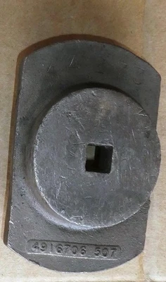 4916706-507 - MLG AXLE NUT WRENCH - Image 1 of 2