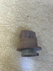 1994 Ford Windstar Front Corner Marker Light Socket F2CB-13411-AB - Picture 1 of 6