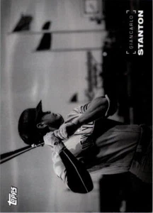 Giancarlo Stanton 2019 Topps On Demand blanco y negro #14 - casi nuevo- como nuevo - Imagen 1 de 2