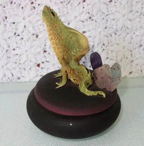 1988 caja tótem de cerámica iguana cerámica de Nancy Yturriaga Adams lagarto detallado - Imagen 1 de 12