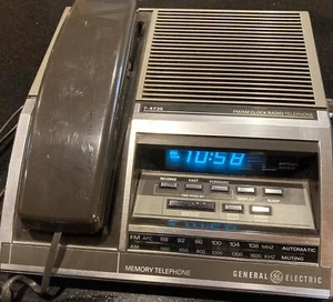 Vtg General Electric Memory Telephone Alarm Clock AM FM Radio Model 7-4735 WORKS - Zdjęcie 1 z 21