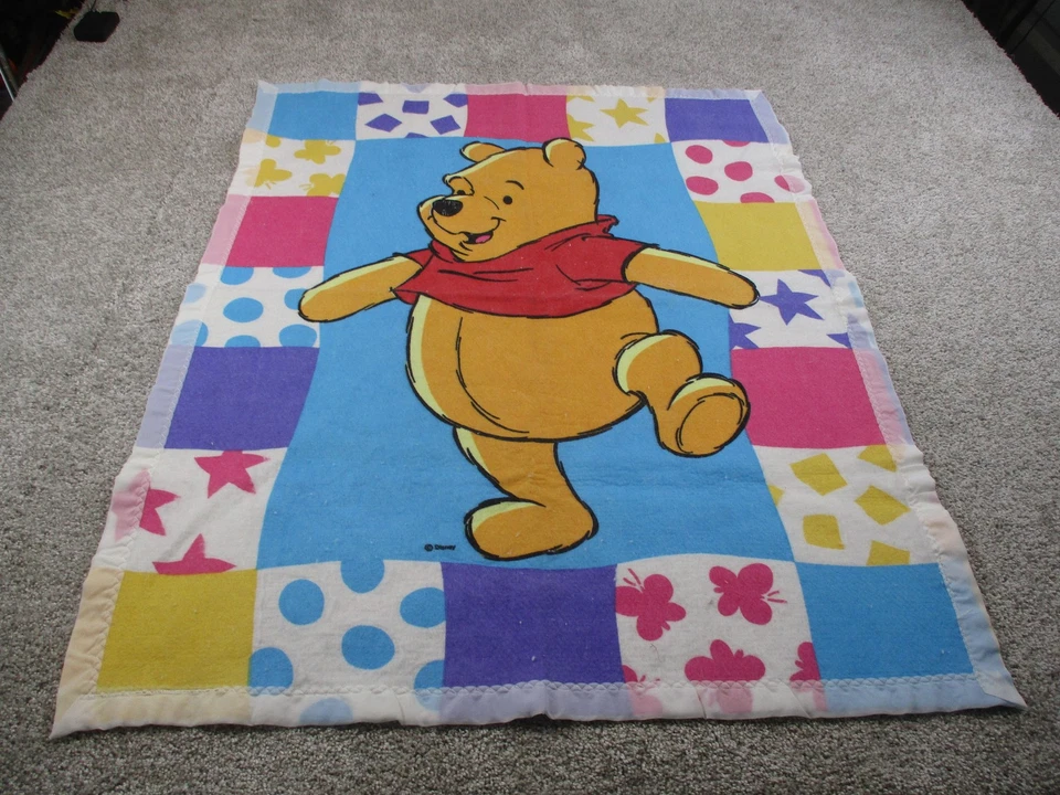 Manta de bebé Winnie the Pooh vintage de Disney con ribete satinado 36x46 hecha en EE. UU. tiro de cuna Foto 1 de 4