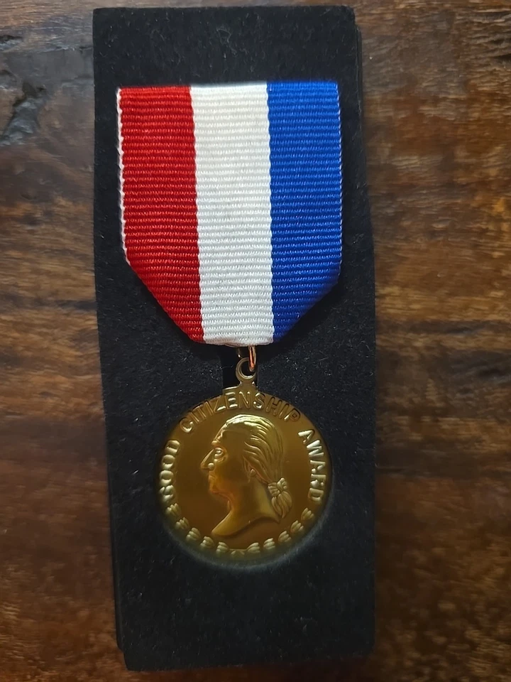 Daughters of the American Revolution Good Citizen Award Boxed  (Z) - Image 1 of 4