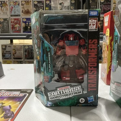 "Figura de acción Transformers Earthrise Cliffjumper 7"" (M.I.C)" Foto 1 de 2