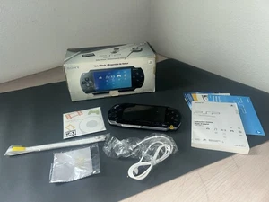 Sony Playstation PSP-1001 Black Portable Handheld Console -no Power Cord - Picture 1 of 14