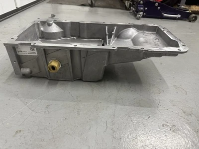 Pan de aceite Chevrolet Performance para LS1/LS2/LS3 despegue OEM GM Foto 1 de 4