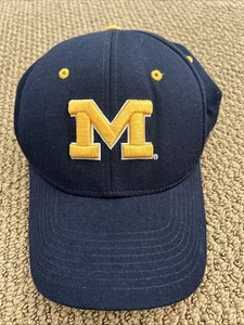 VTG University Of Michigan Wolverines Blue Fitted Hat sz 7 1/2 ZEPHYR - Picture 1 of 4